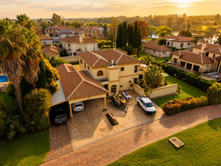 4 Bedroom Property for Sale in Baddriftbrug Free State